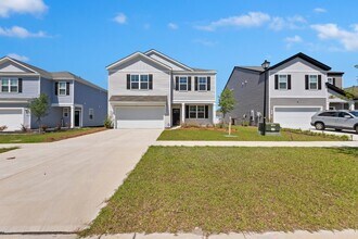 185 Carolina Grv Blvd in Moncks Corner, SC - Building Photo - Building Photo