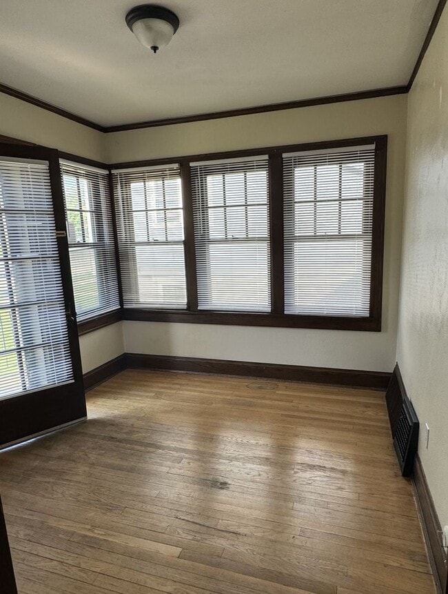 4908 W Oklahoma Ave in Milwaukee, WI - Building Photo - Building Photo