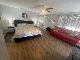 433 Homer Ave, Unit 433 Studio in Longwood, FL - Building Photo