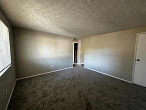 3411 Clarkston Ave in Columbus, OH - Foto de edificio - Building Photo