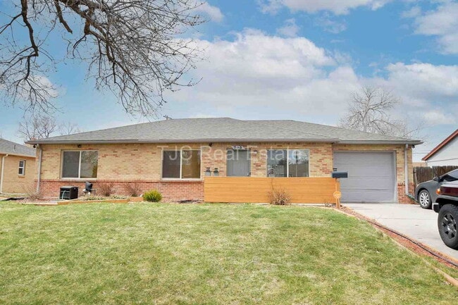 property at 795 Salem St