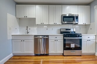 88 Old Colony Ave in Quincy, MA - Building Photo - Building Photo