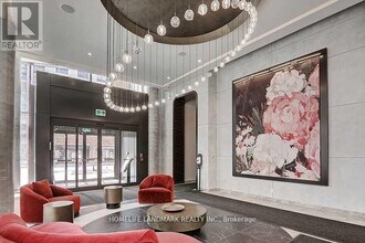 60 Shuter St in Toronto, ON - Building Photo - Building Photo