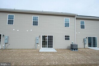 242 Morgans Ct in Pocomoke City, MD - Building Photo - Building Photo