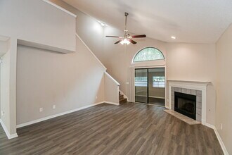 2858 Lantana Lakes Dr W in Jacksonville, FL - Building Photo - Building Photo