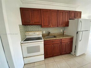 6014 Rodman St in Hollywood, FL - Foto de edificio - Building Photo