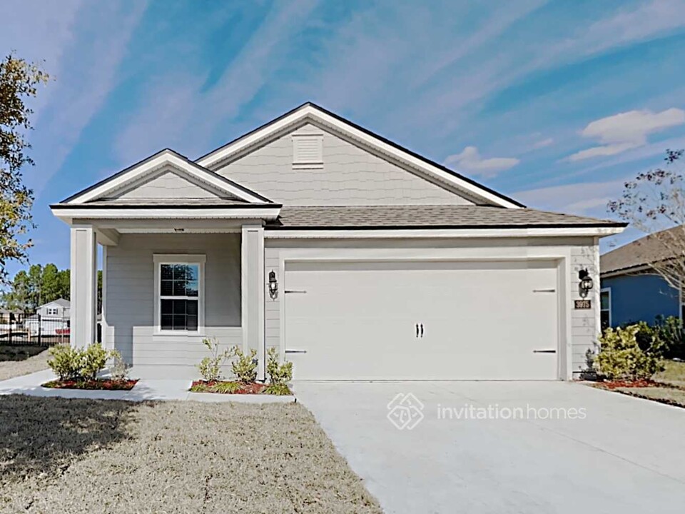 3975 Heatherbrook Pl in Middleburg, FL - Foto de edificio