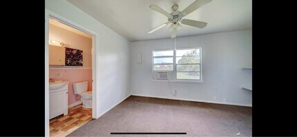 2324 E 16th Ct-Unit -2328 in Panama City, FL - Building Photo - Building Photo