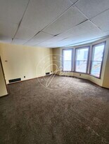 734 Phillips Ave in Toledo, OH - Building Photo