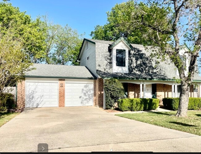 property at 129 Splitrock Ln