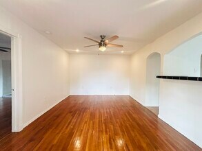 1102 Westerly Ter, Unit 1102 in Los Angeles, CA - Building Photo - Building Photo