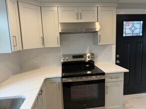 18 S Main St, Unit 2F in Milford, MA - Building Photo - Building Photo