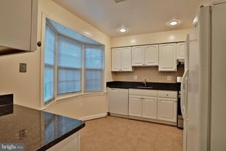 3181 Welby Ct in Fairfax, VA - Building Photo - Building Photo