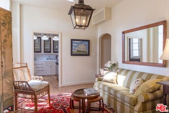 1416 Havenhurst Dr in West Hollywood, CA - Building Photo - Building Photo