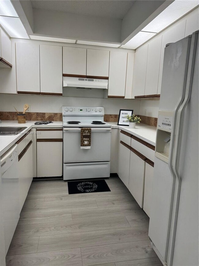 property at 1001 SW 128th Terrace