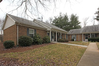 Crest Knolls in Taylorsville, NC - Foto de edificio - Building Photo