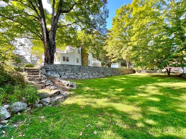 301 Haviland Rd, Unit 10-1176 in Stamford, CT - Building Photo - Building Photo