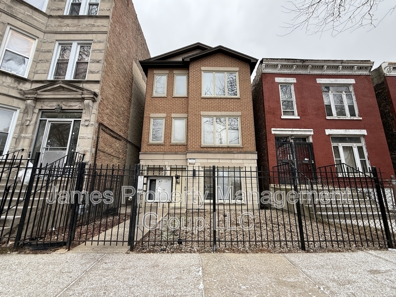 1129 S Troy St in Chicago, IL - Foto de edificio