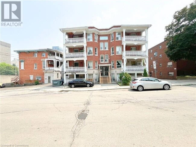 property at 121 Park St S