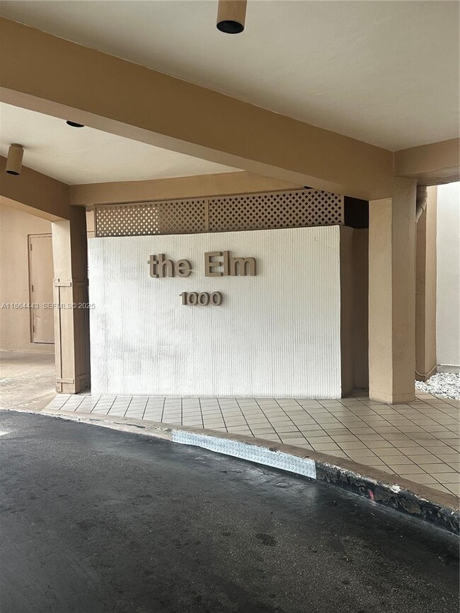 property at 1000 St Charles Pl