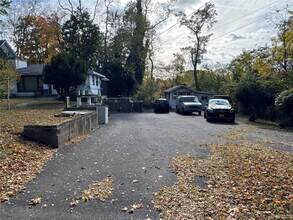 198 Kings Ferry Rd in Montrose, NY - Building Photo - Building Photo