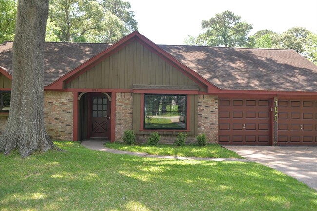 1626 Hamblen Rd in Humble, TX - Building Photo - Building Photo