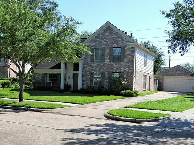 3015 Cotter Lake Cir