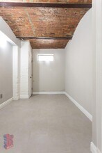 15 W 103rd St in New York, NY - Building Photo - Building Photo