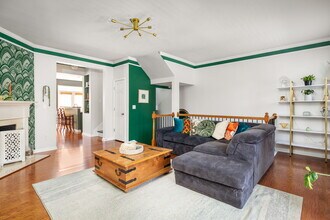 813 Charles Bank Ave SE in Atlanta, GA - Building Photo - Building Photo