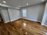 372 Beacon St, Unit 1 in Somerville, MA - Building Photo - Building Photo