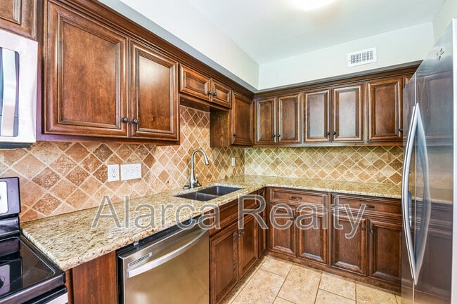 9526 Fairway Ridge Rd in Charlotte, NC - Building Photo - Building Photo