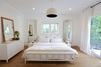 12020 NE 5th Ave in Biscayne Park, FL - Building Photo - Building Photo