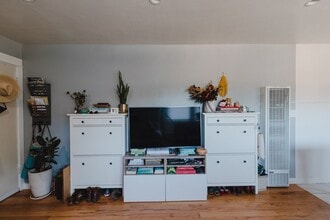 687 Lincoln St in San Luis Obispo, CA - Building Photo - Building Photo