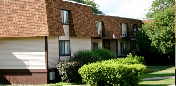 Gaslight Apartments in Saratoga Springs, NY - Foto de edificio