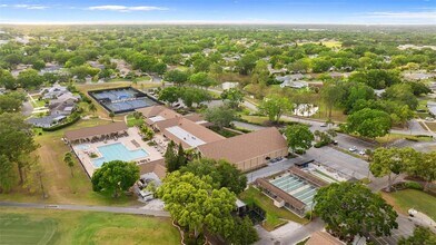 1218 Gillespie Dr N in Palm Harbor, FL - Building Photo - Building Photo