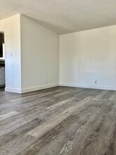 1331 Pinetree Dr, Unit Pinetree in Stockton, CA - Building Photo - Building Photo