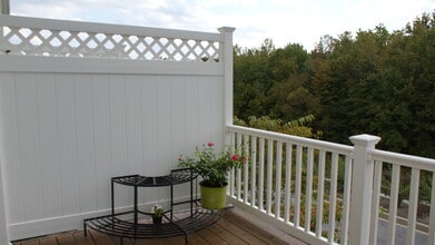 8603 Blue Smoke Ct in Elkridge, MD - Building Photo - Building Photo