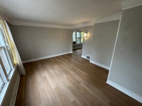 260 Spencer St, Unit B in Ferndale, MI - Building Photo - Building Photo