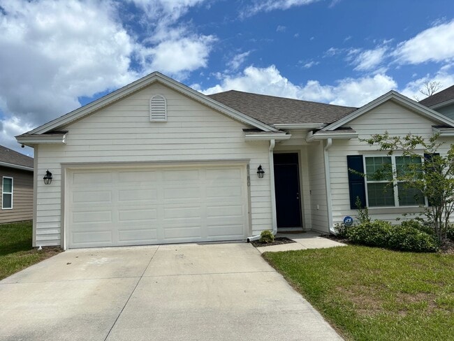 8180 SW 60th Rd in Gainesville, FL - Building Photo - Building Photo
