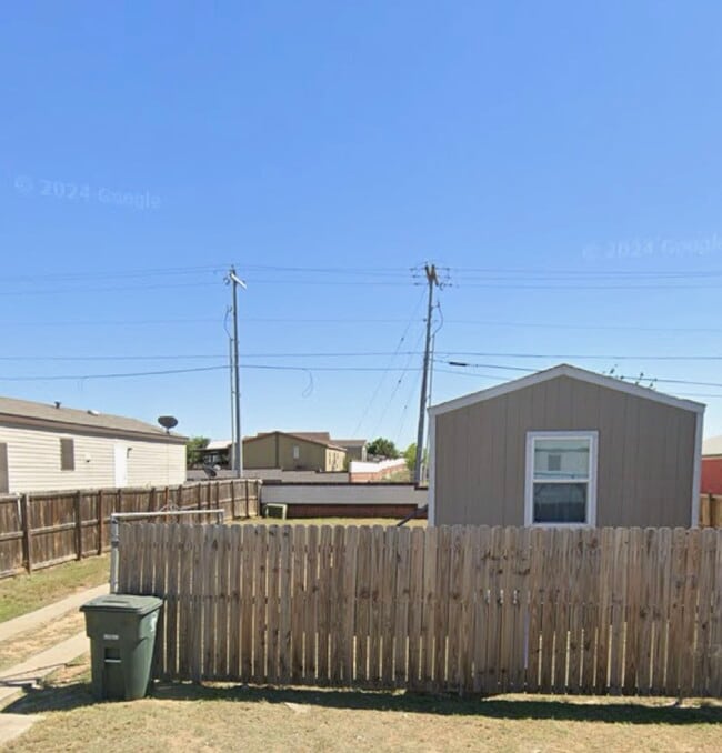 property at 2603 Ciruelo