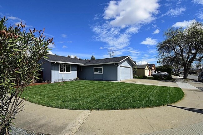 1829 Lencar Way