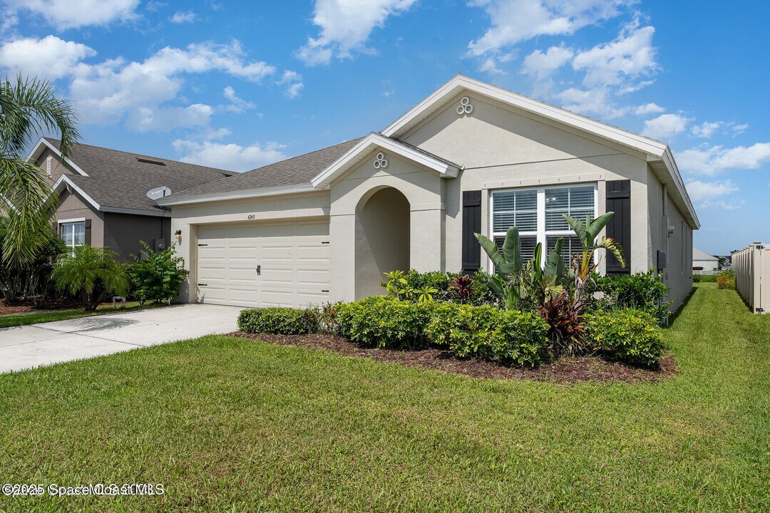 4240 Pagosa Springs Cir in Melbourne, FL - Building Photo