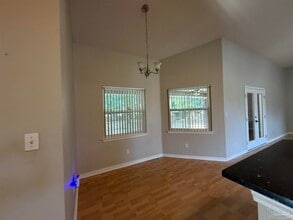 5614 Whispering Woods Dr in Pace, FL - Building Photo - Building Photo
