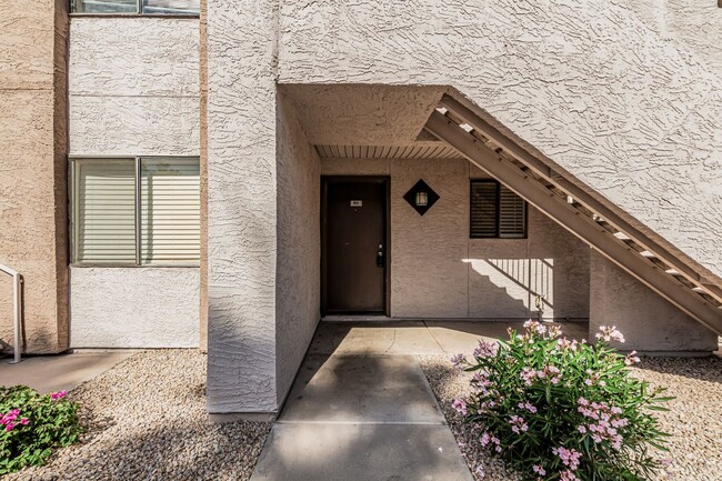 property at 1065 W 1st St