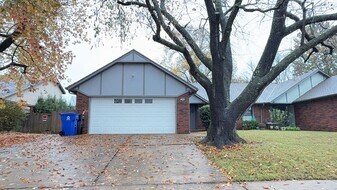 7201 S Date Pl in Broken Arrow, OK - Building Photo