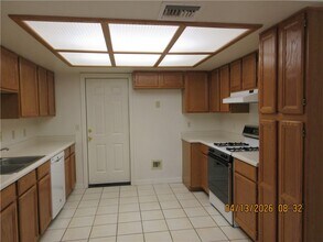 1833 Atlantic Ave in Kingman, AZ - Building Photo - Building Photo