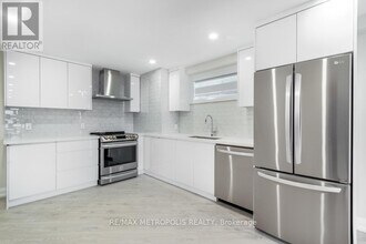62 Davelayne Rd in Toronto, ON - Building Photo - Building Photo