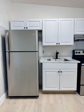 320 NE 13th Ave in Boynton Beach, FL - Building Photo - Building Photo