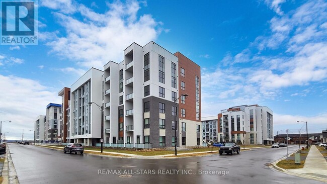 470-470 Gordon Krantz Ave in Milton, ON - Building Photo - Building Photo