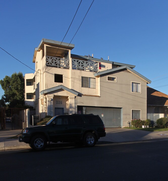 226 Avenue 57 in Los Angeles, CA - Foto de edificio